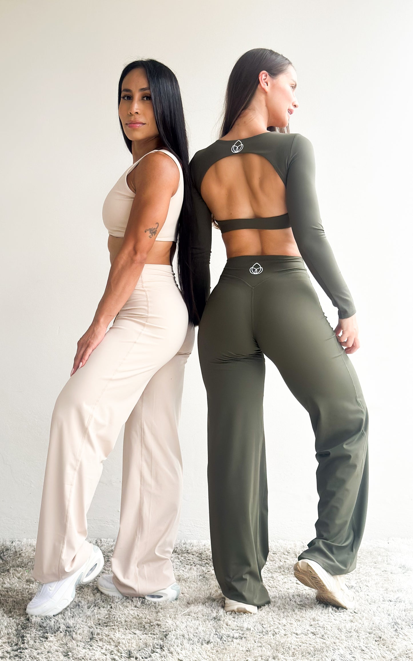 Lolita flare cream + top🍦