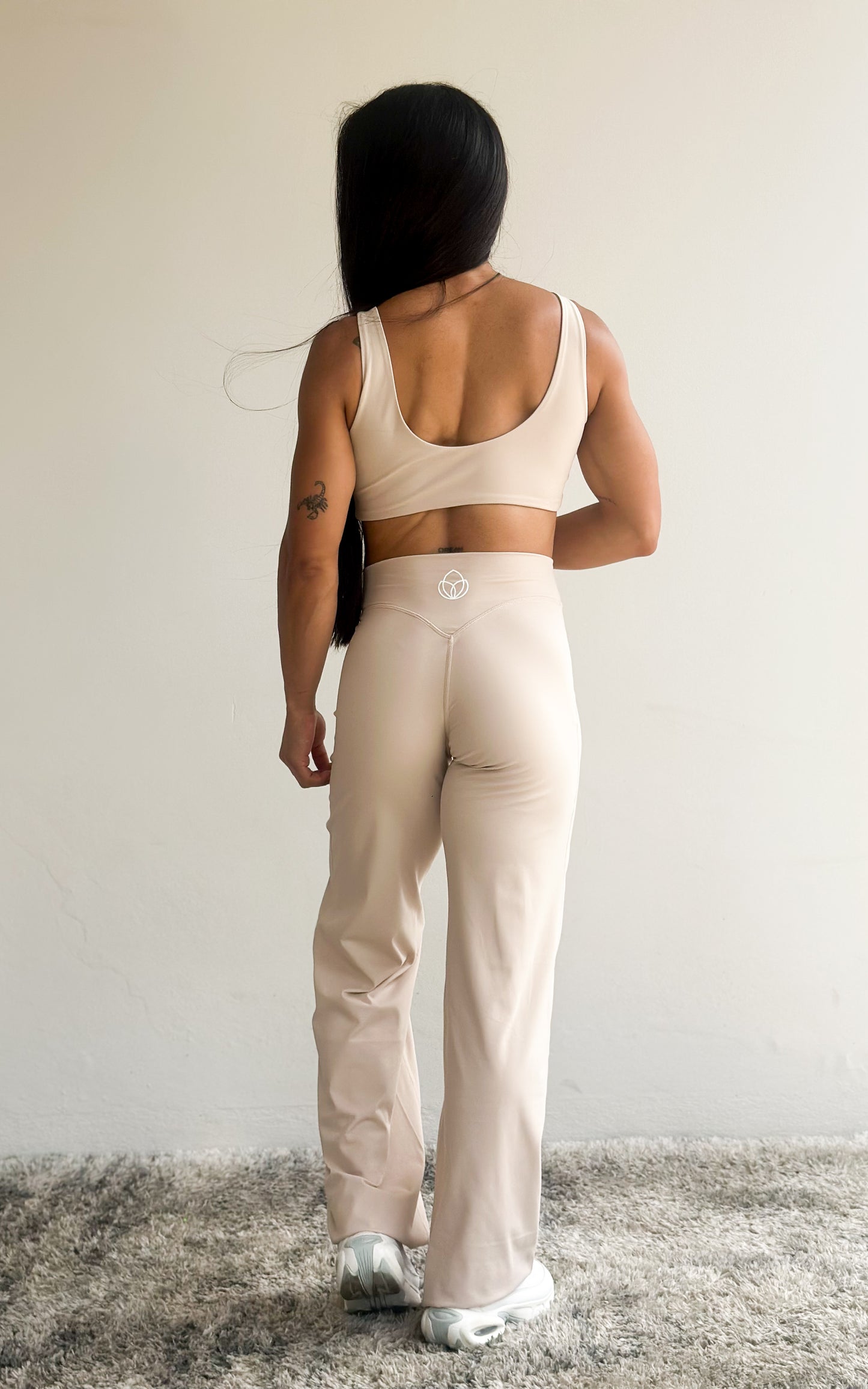 Lolita flare cream + top🍦